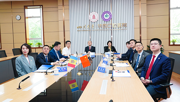 我院与摩尔多瓦国立医药大学签署合作协议