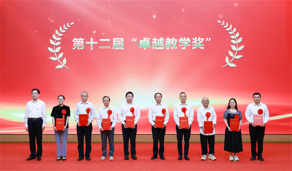 D3C5A83FEE8186F2C15ABC12F003AD9C.jpg