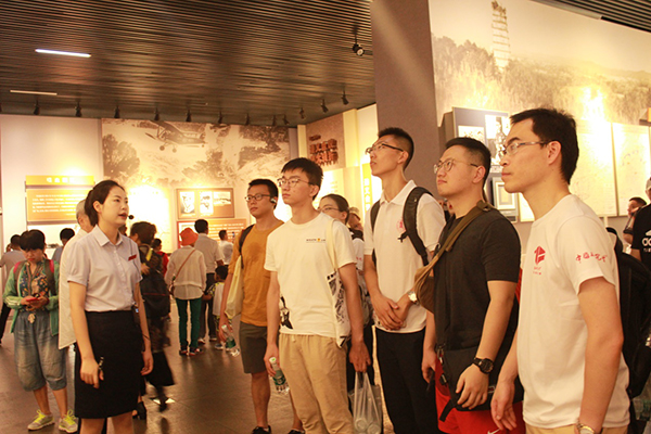 图片44.jpg 图片44.jpg