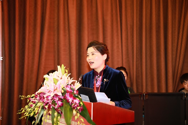 刘帆.jpg 刘帆.jpg