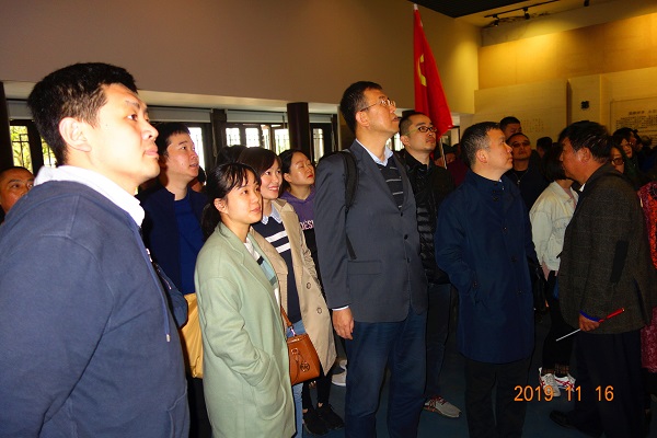 01.jpg 01.jpg