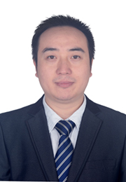 证件照.jpg 证件照.jpg